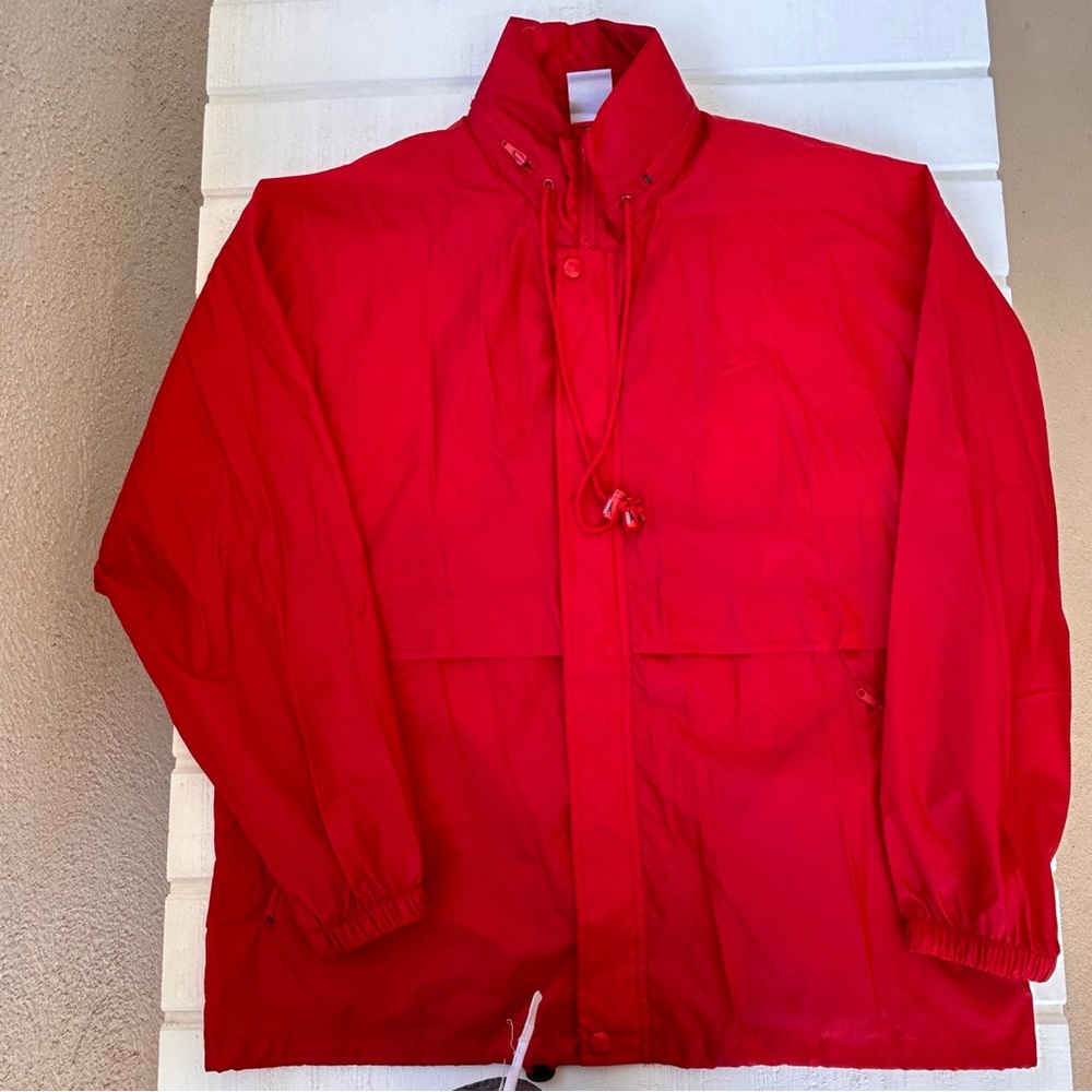 Speedo Men’s‎ Windbreaker Packable Hooded Vented